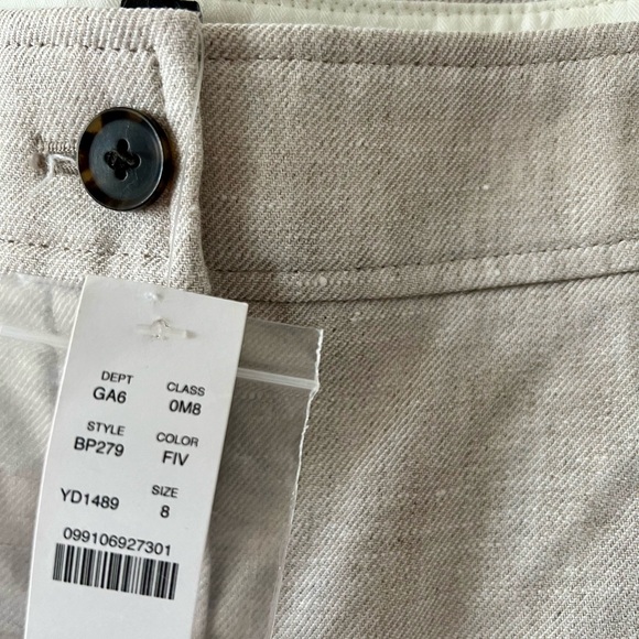 J Crew Linen Blend Pleated Shorts - Picture 2 of 3